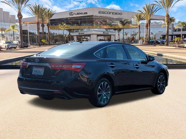 Used 2018 Toyota Avalon XLE Premium w/ All Weather Liner Package FWD image 5