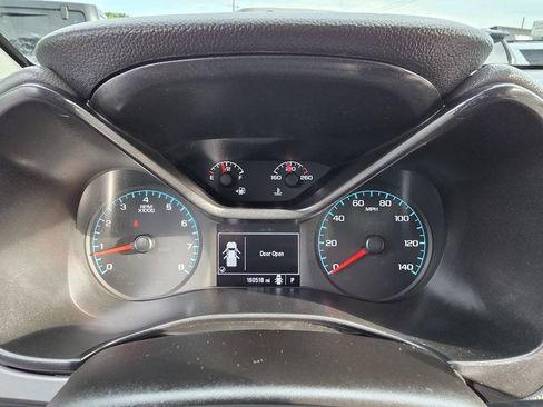 Used 2020 Chevrolet Colorado W/T w/ WT Convenience Package RWD image 38