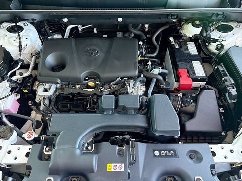 Certified 2025 Toyota RAV4 XLE w/ Convenience Package FWD image 29