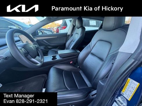 Used 2022 Tesla Model 3 Performance image 6