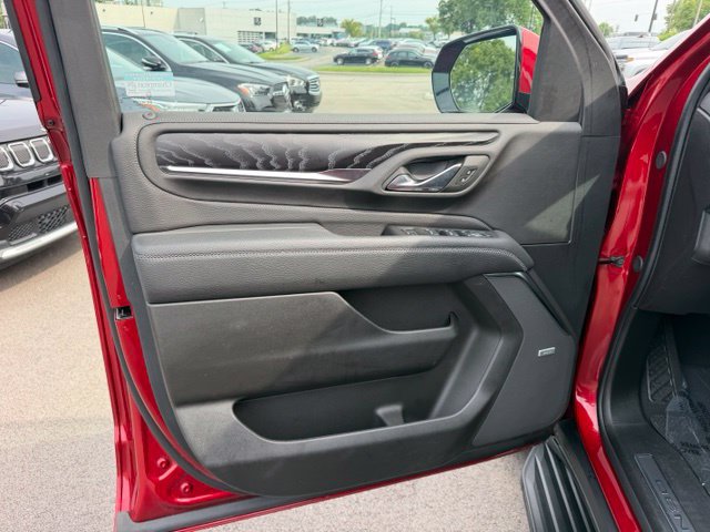Used 2024 GMC Yukon Denali AWD/4WD image 13
