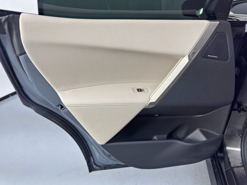 Used 2024 BMW iX xDrive50 w/ Sport Package image 45