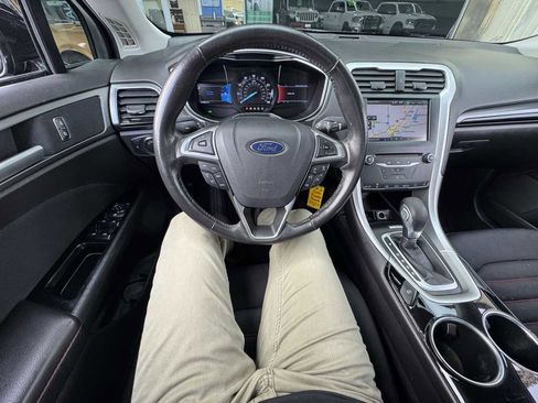 Used 2013 Ford Fusion SE image 31