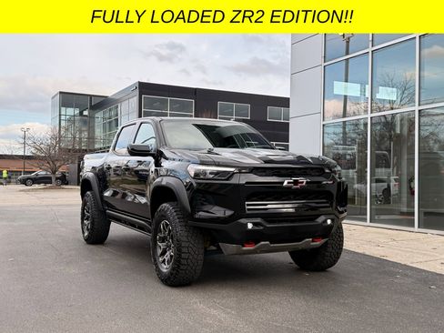 Used 2024 Chevrolet Colorado ZR2 w/ ZR2 Convenience Package III AWD/4WD image 1
