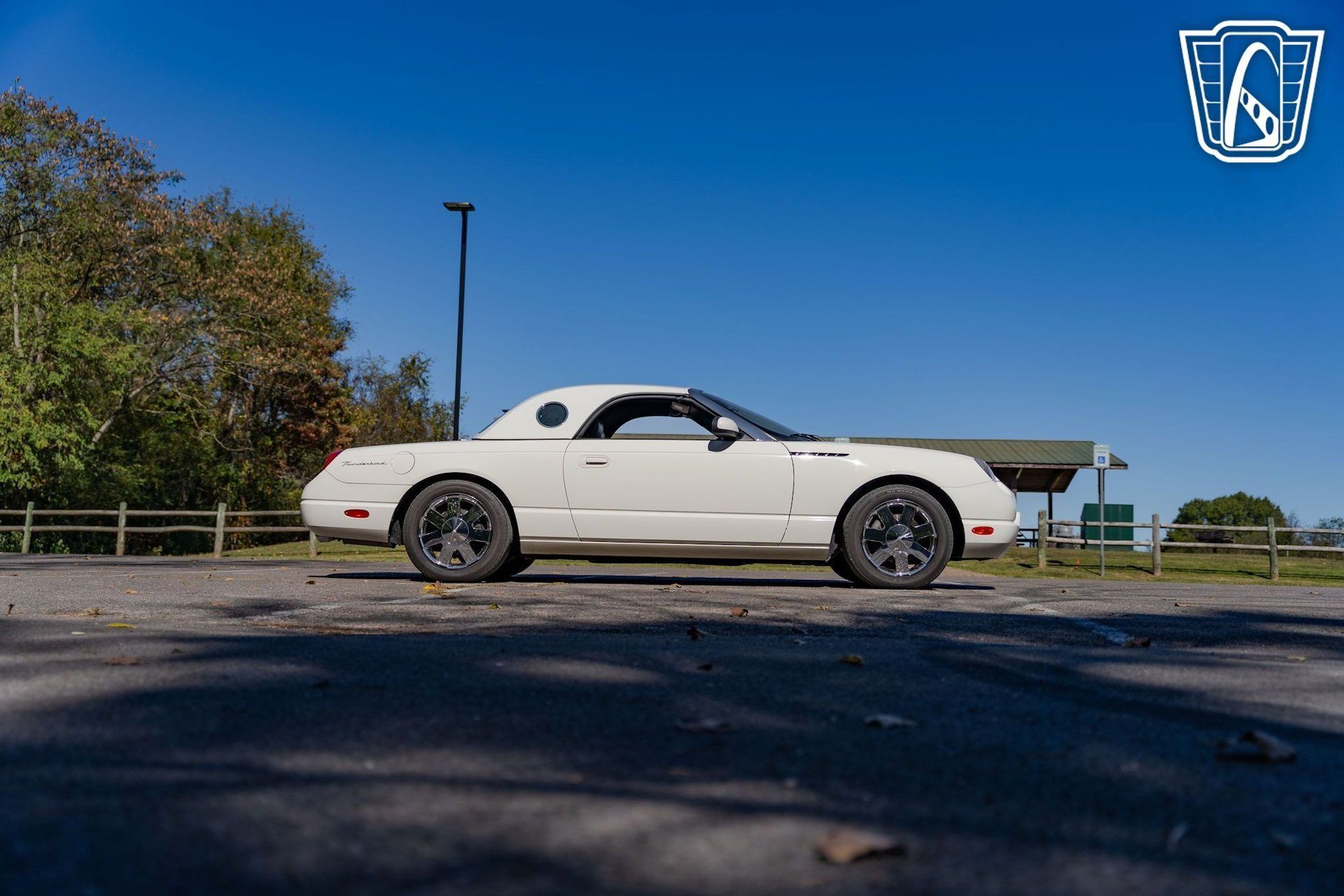 Used 2002 Ford Thunderbird RWD image 23