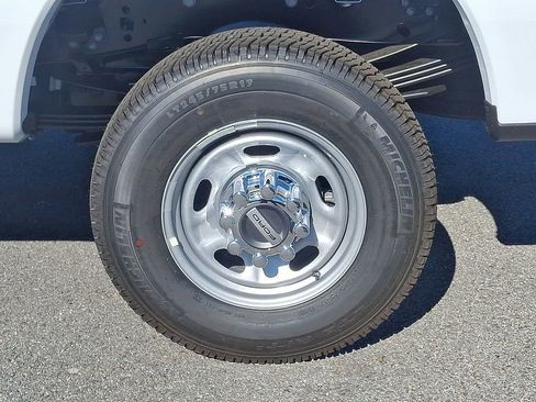 New 2026 Ford F250 XL AWD/4WD image 5