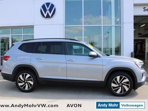 Used 2024 Volkswagen Atlas SE AWD/4WD image 8