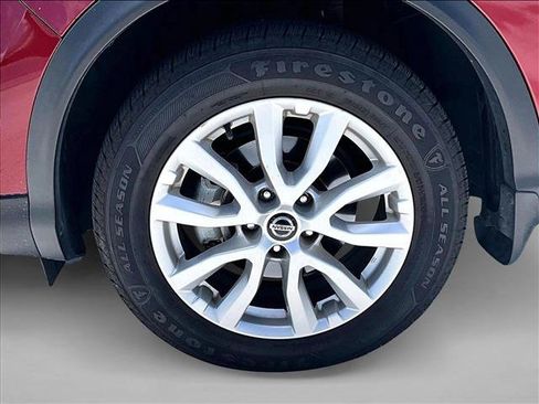 Used 2022 Nissan Rogue Sport SV FWD image 10