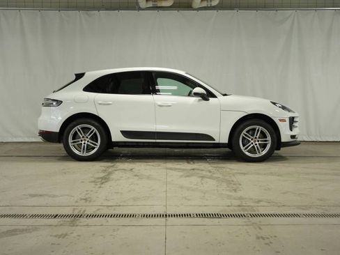 Certified 2021 Porsche Macan image 8