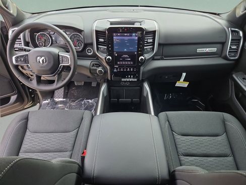 New 2026 RAM 1500 2WD Crew Cab image 18