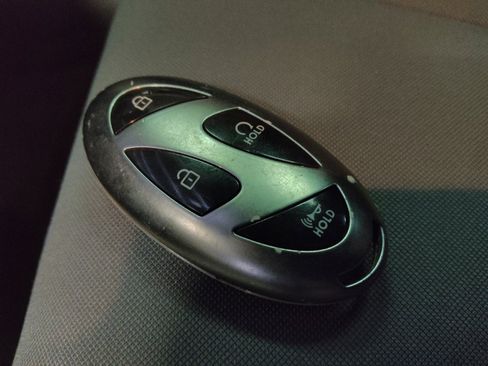 Used 2024 Hyundai Elantra SEL FWD image 32
