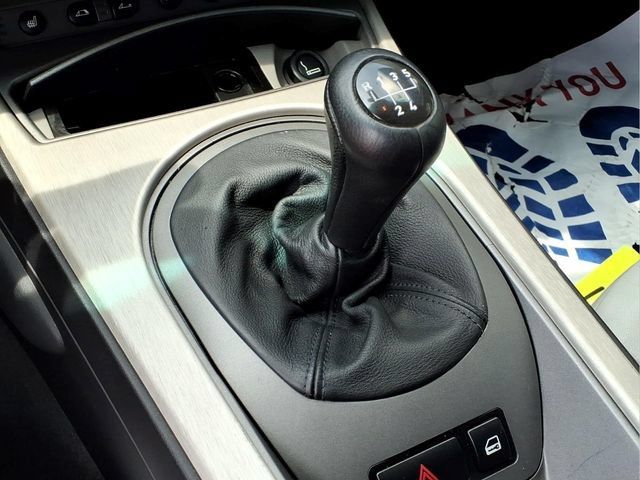 Used 2003 BMW Z4 2.5i RWD image 10