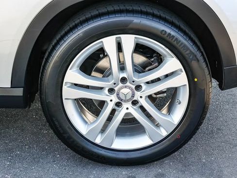 Used 2017 Mercedes-Benz GLA 250 image 8
