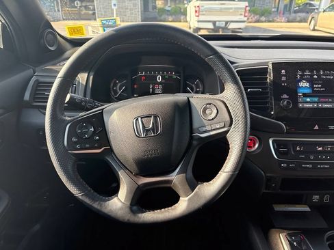 Used 2023 Honda Passport TrailSport image 10