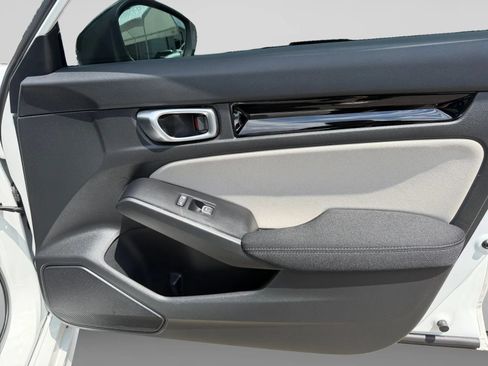 Used 2024 Honda Civic EX image 31