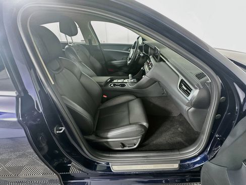 Used 2026 Genesis G70 2.5T RWD image 30