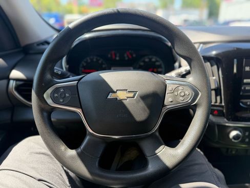 Used 2018 Chevrolet Traverse LS FWD image 26