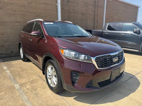 Used 2020 Kia Sorento LX w/ LX I4 Convenience Package FWD image 3