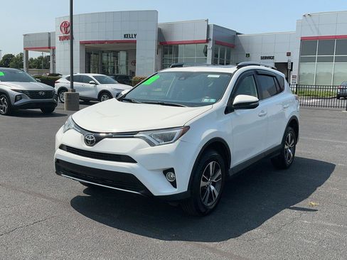 Used 2018 Toyota RAV4 XLE w/ Plus Extra Value Package AWD/4WD image 1