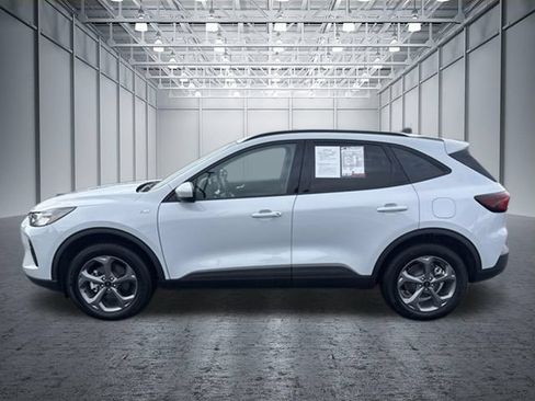 Used 2026 Ford Escape ST-Line Select w/ Tech Pack #1 AWD/4WD image 2