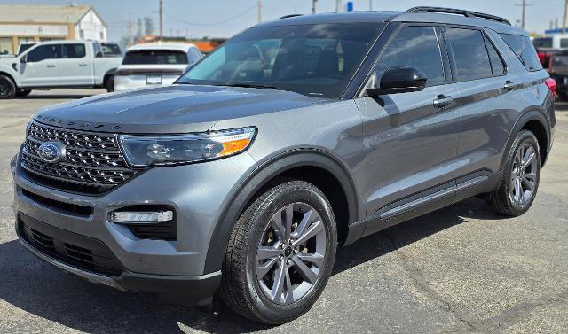 Certified 2023 Ford Explorer XLT w/ Equipment Group 202A RWD image 1