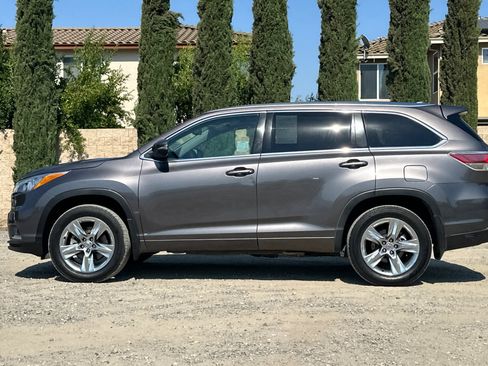 Used 2015 Toyota Highlander Limited AWD/4WD image 7