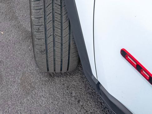 Used 2023 Jeep Compass Trailhawk image 51