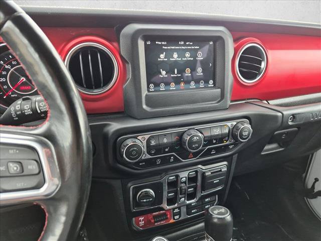 Used 2021 Jeep Wrangler Unlimited Rubicon w/ Cold Weather Group AWD/4WD image 14