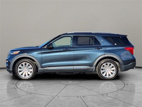 Certified 2022 Ford Explorer Limited w/ Equipment Group 301A image 9