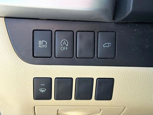 Used 2019 Toyota Highlander XLE image 20