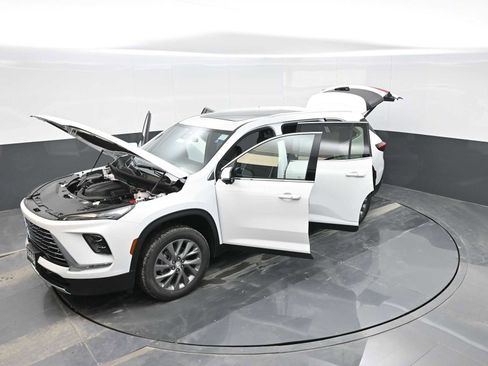 New 2026 Buick Enclave Preferred image 38