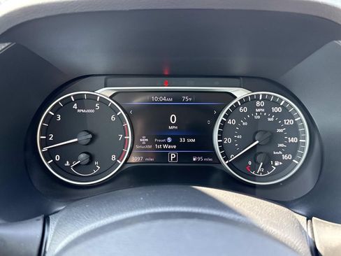 Used 2025 Nissan Sentra SV FWD image 13