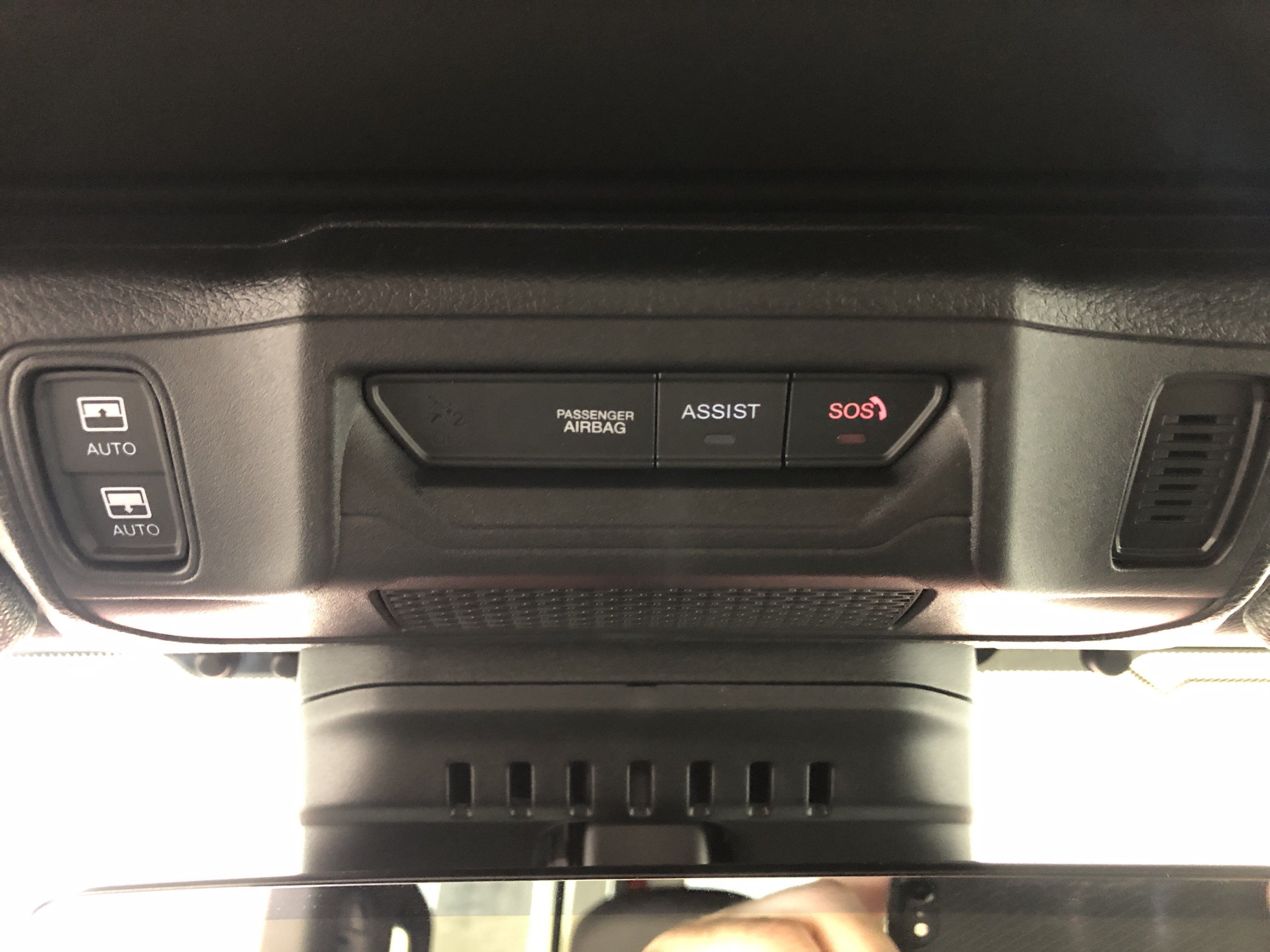 Certified 2024 Jeep Wrangler Unlimited Sahara w/ Technology Group AWD/4WD image 23