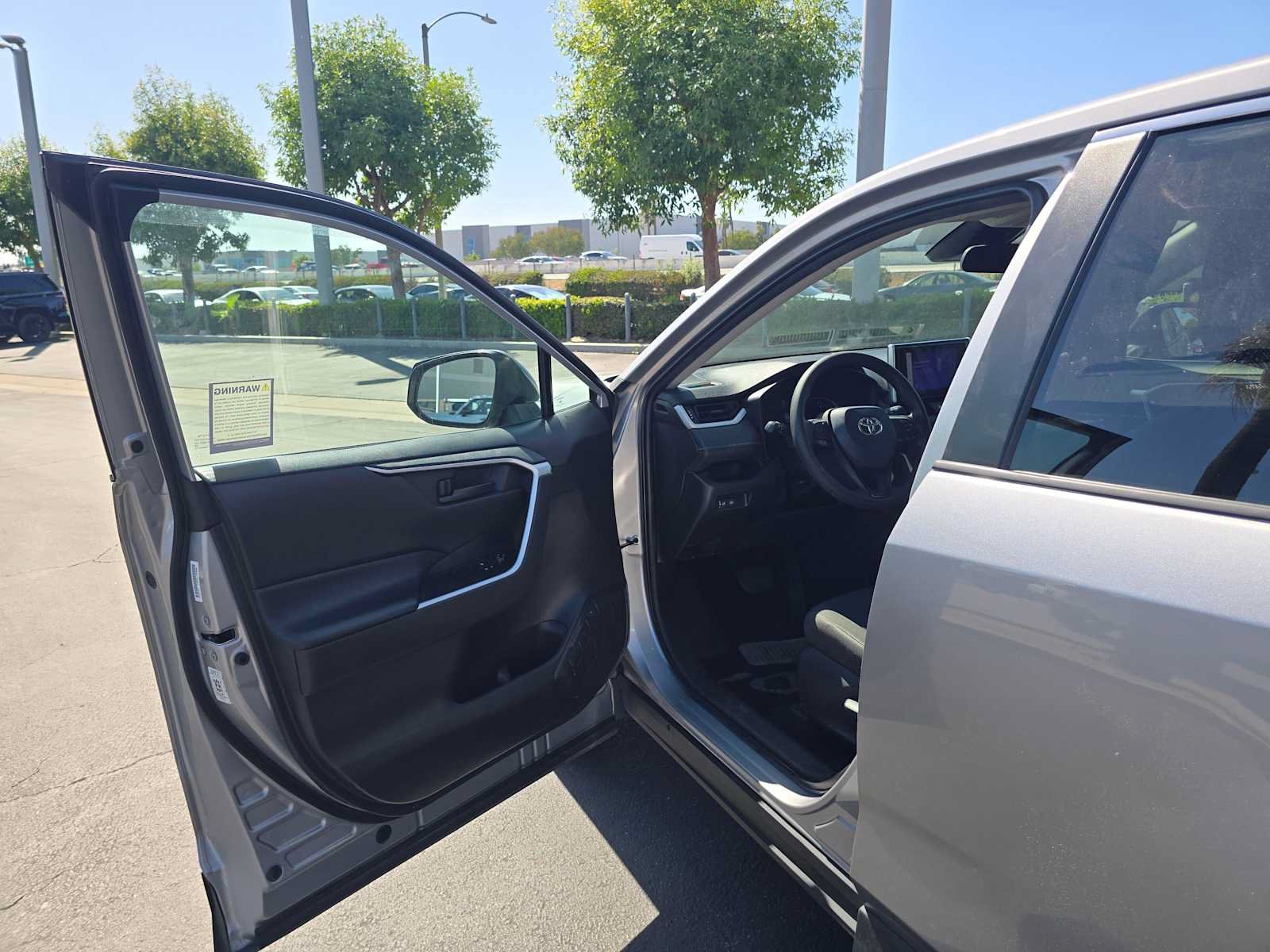 Used 2023 Toyota RAV4 LE FWD image 19