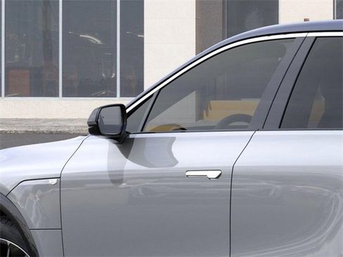 New 2025 Cadillac Lyriq Luxury image 12
