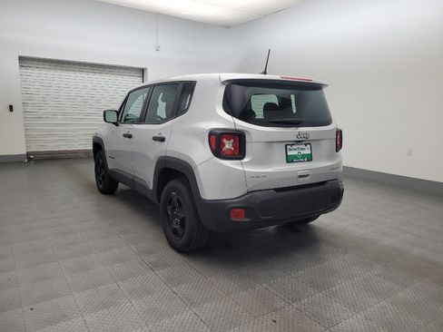 Used 2021 Jeep Renegade Sport image 5