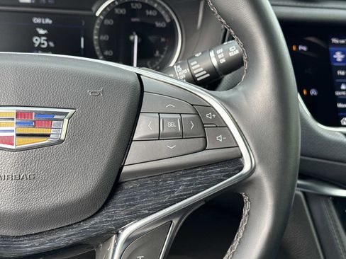 Used 2025 Cadillac XT5 Premium Luxury image 31