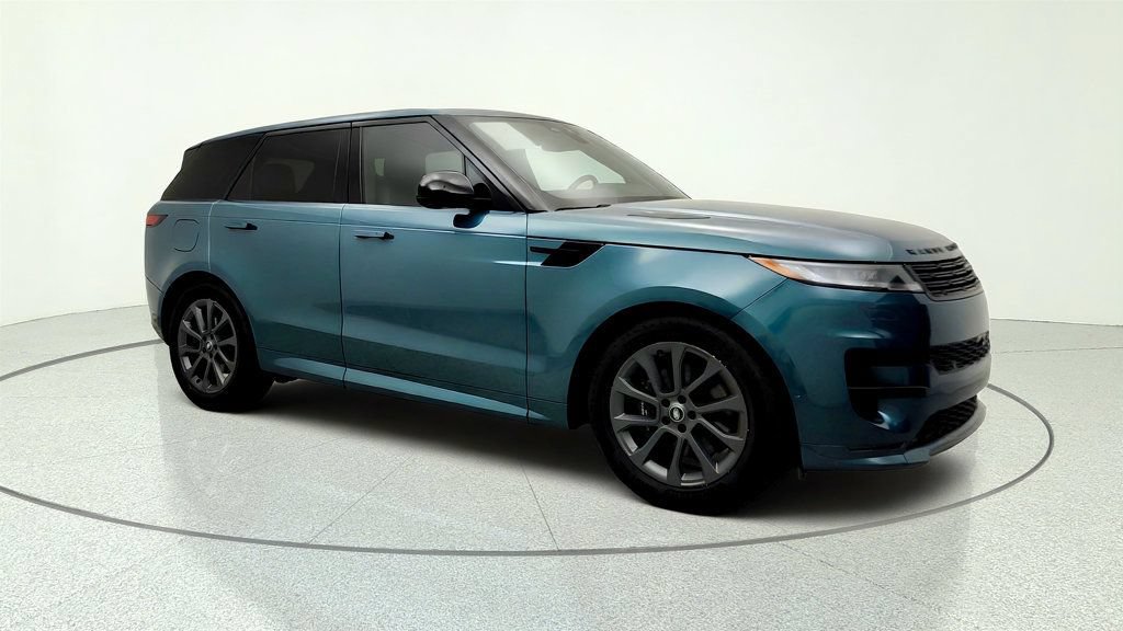 Used 2024 Land Rover Range Rover Sport Dynamic SE AWD/4WD image 3