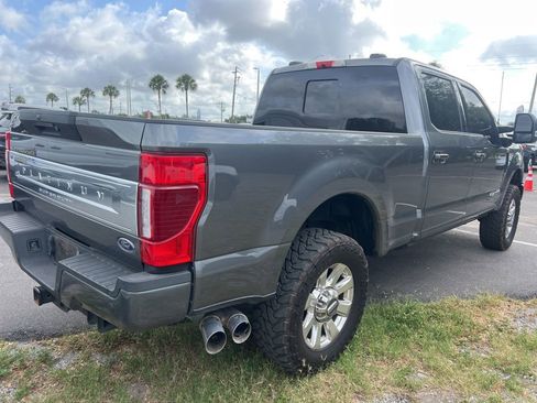 Used 2022 Ford F250 Platinum w/ FX4 Off-Road Package AWD/4WD image 4