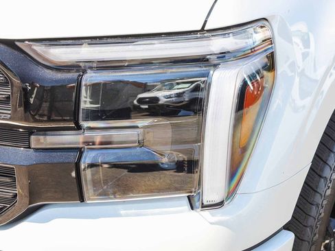 New 2025 Ford F150 Platinum w/ Equipment Group 702A High image 4