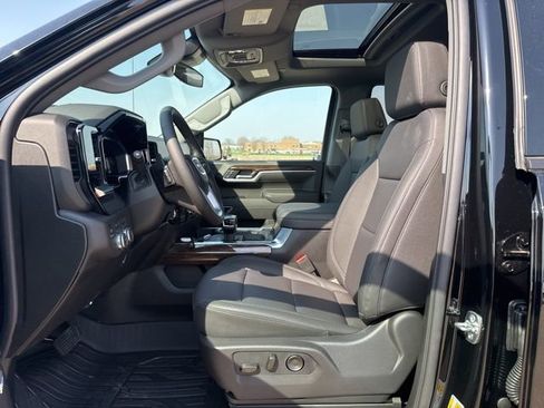 New 2026 GMC Sierra 1500 Elevation w/ Elevation Premium Package AWD/4WD image 17