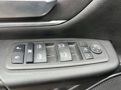Certified 2023 RAM 1500 Big Horn AWD/4WD image 16