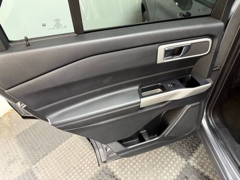 Certified 2022 Ford Explorer XLT w/ Equipment Group 202A image 44