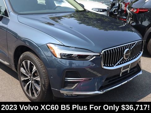 Used 2023 Volvo XC60 B5 Plus w/ Climate Package AWD/4WD image 2