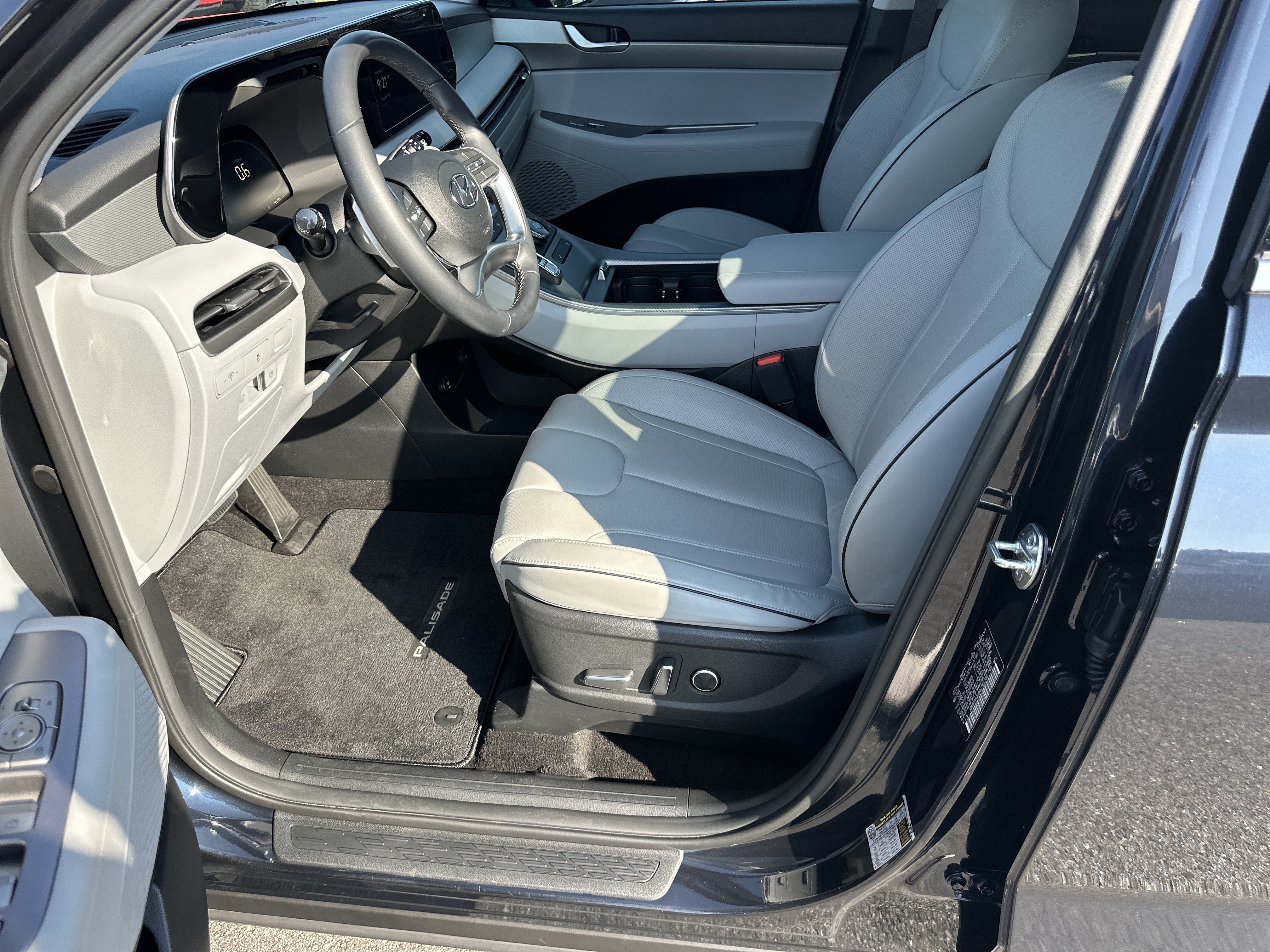 Used 2024 Hyundai Palisade SEL FWD image 10