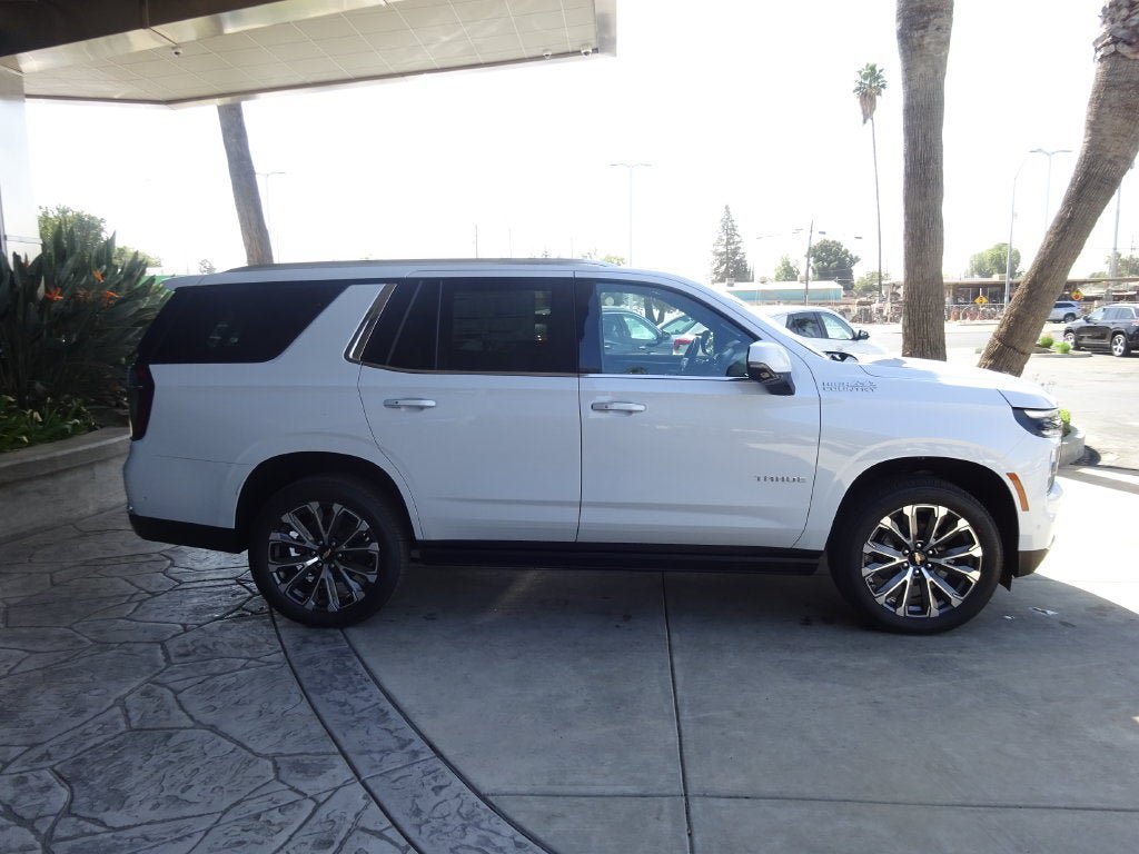 New 2026 Chevrolet Tahoe High Country AWD/4WD image 8