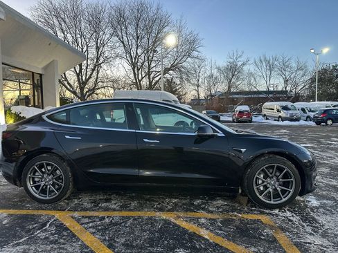 Used 2020 Tesla Model 3 Standard Range image 8