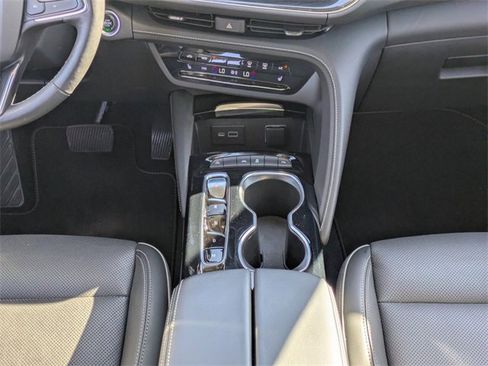 Used 2021 Buick Envision Essence w/ Sport Touring Package image 20