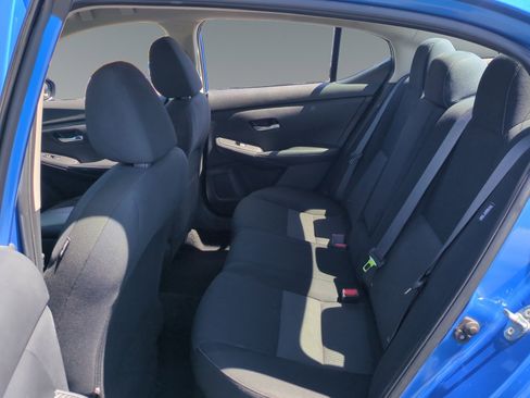 Used 2022 Nissan Sentra SV image 13