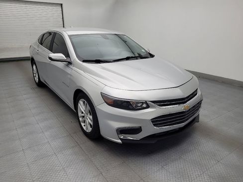 Used 2018 Chevrolet Malibu LT FWD image 13